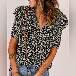 NEW Ruffle Flutter Sleeve Blouse with Smocking Black White & Yellow Flowers M